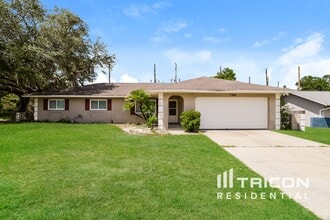 Building Photo - 796 Raven Ave