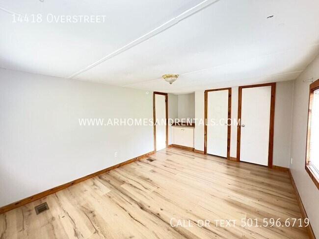 Foto del edificio - 14418 Overstreet-