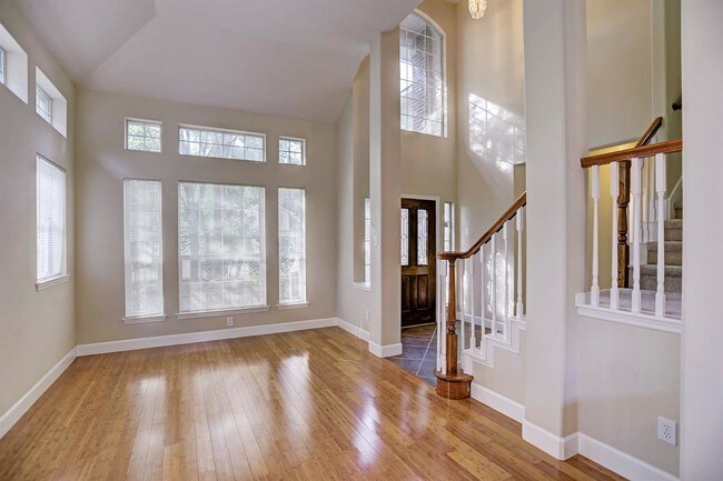 Building Photo - 147 N Willow Point Cir