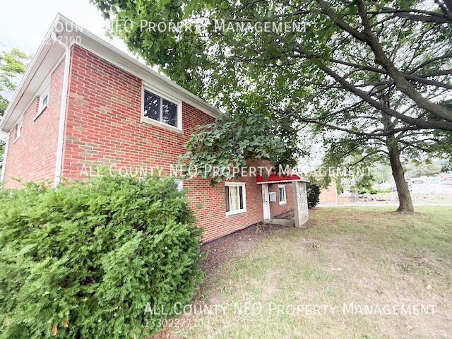 Foto del edificio - 1737 Portage Trail