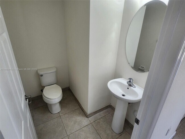 Foto del edificio - 3750 SE 3rd St