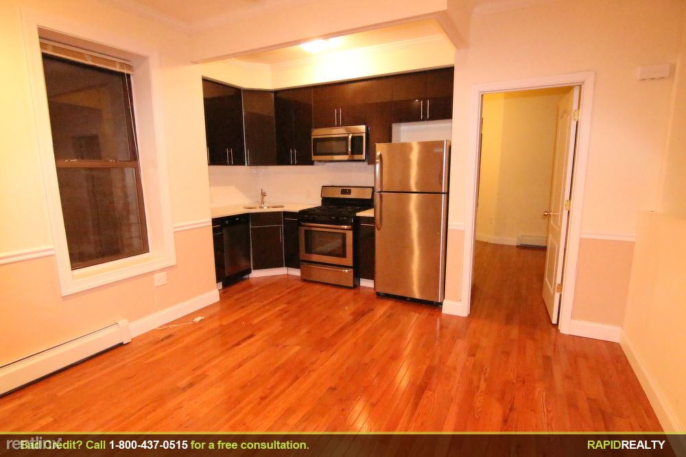 Foto principal - 655 Hendrix St