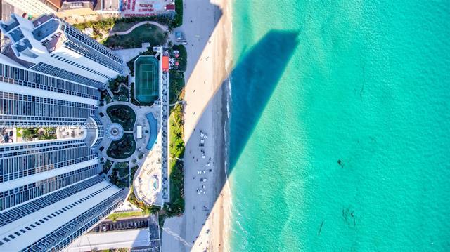 Foto del edificio - 19111 Collins Ave