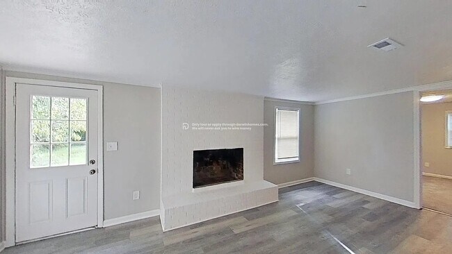 Building Photo - 5613 Norton Ave