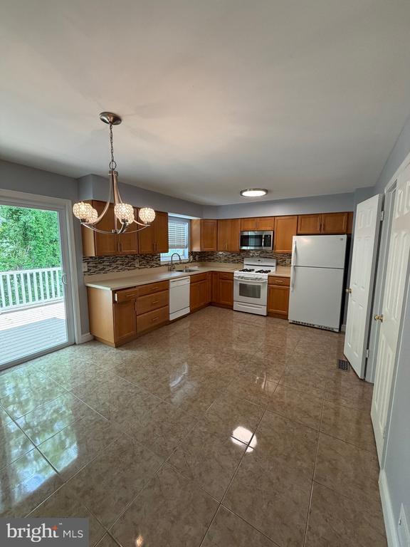 Foto del edificio - 1224 Farley Ct