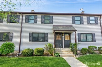 Building Photo - 208 Newman St