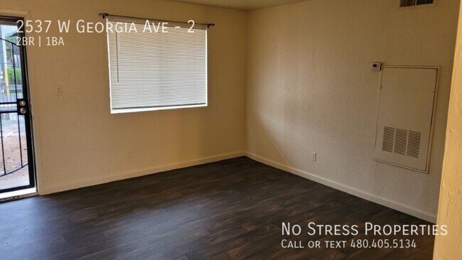 Foto del edificio - 2537 W Georgia Ave
