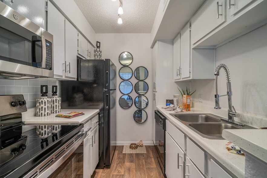 The Parker at Ellington Apartments