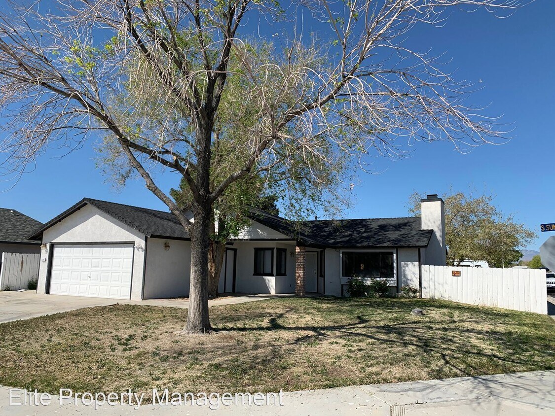 Primary Photo - 3 br, 2 bath House - 529 S Sunset St
