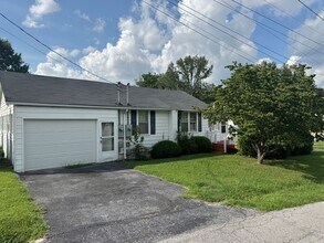 Building Photo - 129 Martin Rd