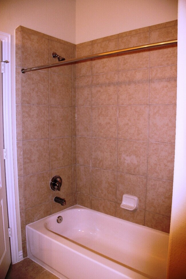 Building Photo - 2306 Snowy Egret Drive