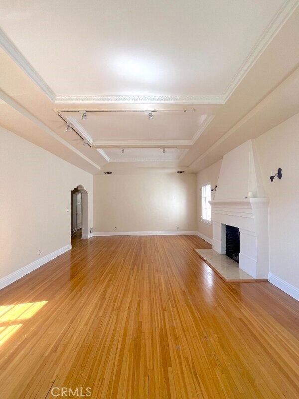Building Photo - 223 S Gale Dr