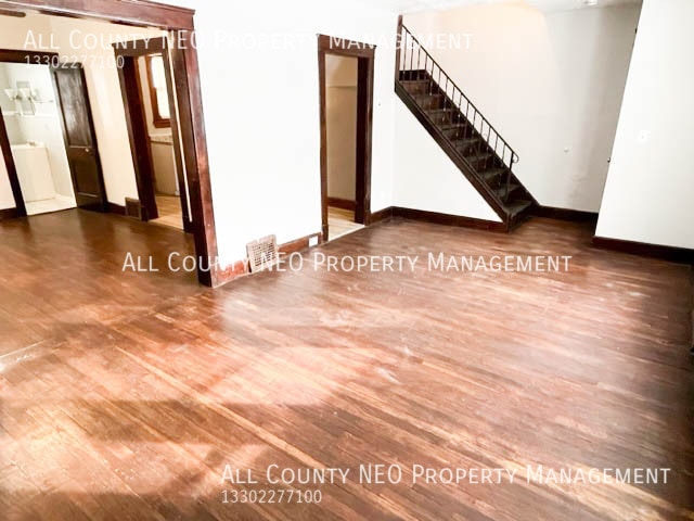 Foto del edificio - 3348 W 100th St