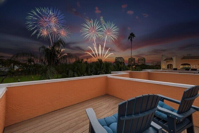 Foto del edificio - 922 N Shore Dr NE