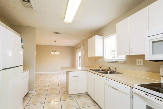 Foto del edificio - 17938 SW 154 Ct