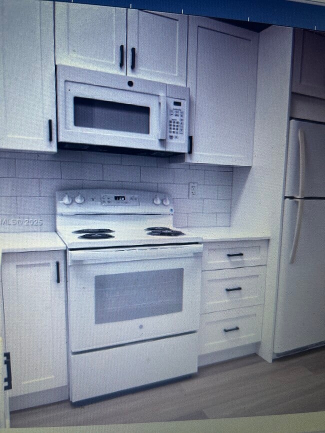Building Photo - 11777 SW 108th Ln