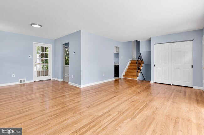 Foto del edificio - 6306 Charnwood St