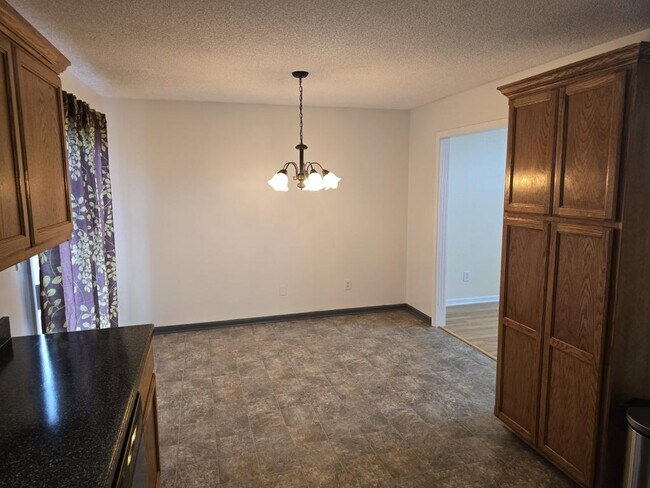 Foto del edificio - 11500 N Wallace Ave