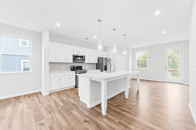 Building Photo - 4323 Reed Creek Dr