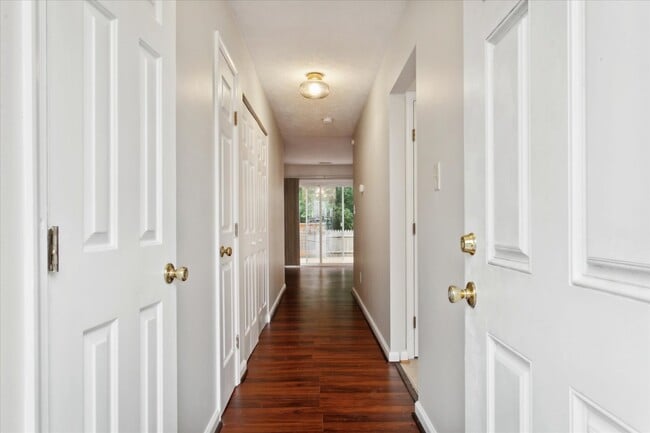 Welcoming foyer opens to the kitchen & to the great room! - 1644 Skiffes Creek Cir