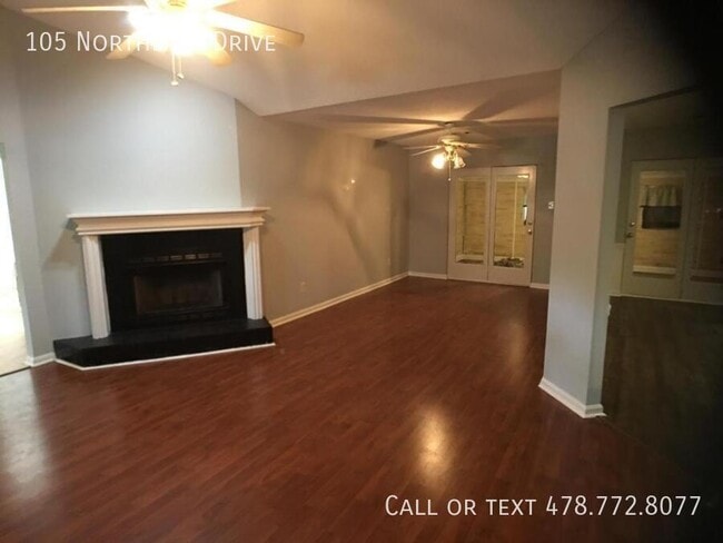 Building Photo - 105 Northeast Dr