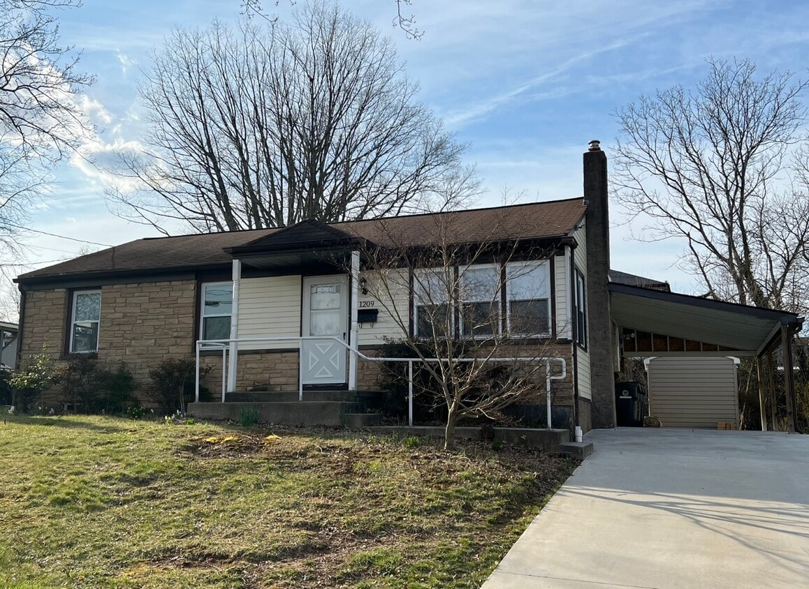1209 Madison Ave, Phoenixville, PA 19460 House Rental in Phoenixville