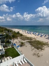Building Photo - 4636 El Mar Dr