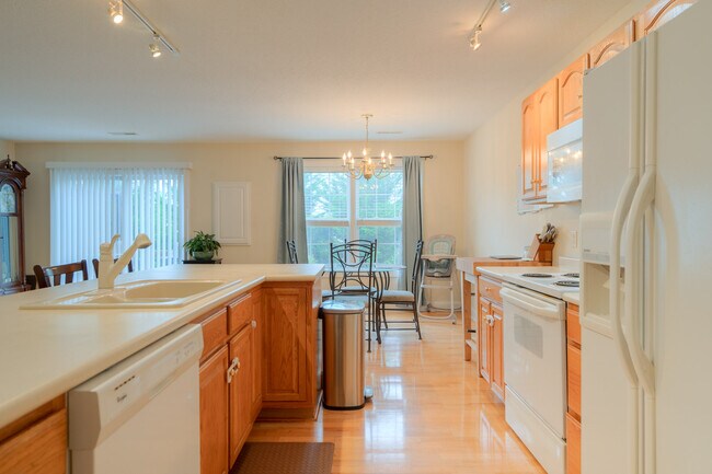 Foto del edificio - 425 Gold Leaf Dr NW