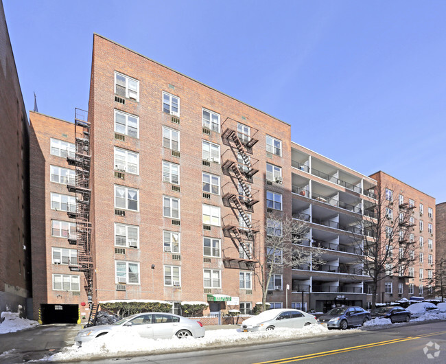Building Photo - 14325 41st Ave