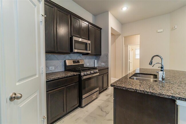 Foto del edificio - 8918 Hartford River Ln