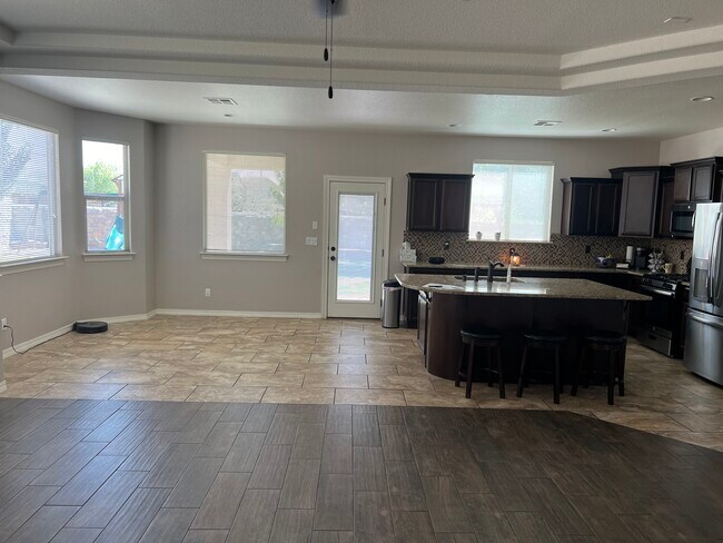 Building Photo - 1409 Kimsha Dr