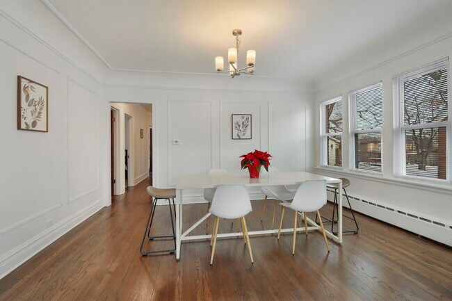 Foto del edificio - 814 W Keith Ave