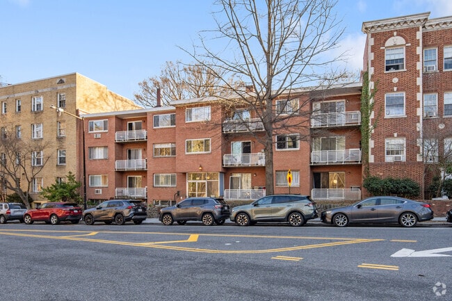 Building Photo - 2727 Adams Mill Rd NW