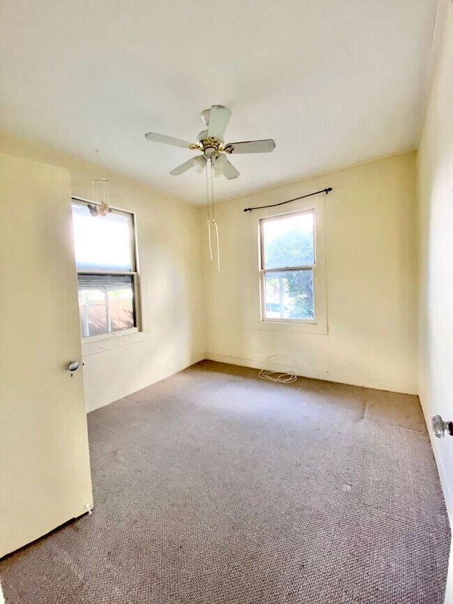 Building Photo - 3477 Campbell Ave