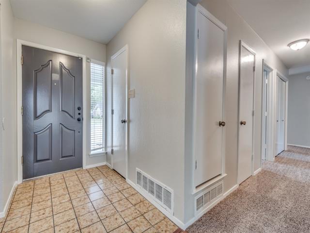 Building Photo - 4401 Woodhill Dr