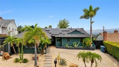 Building Photo - 3627 Willowcrest Ave