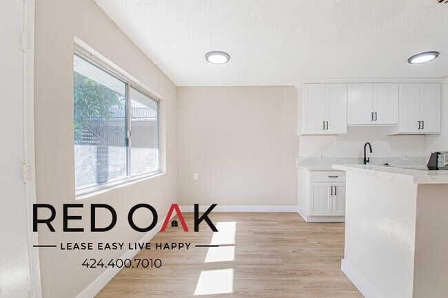 Foto del edificio - 6501 Cherry Ave