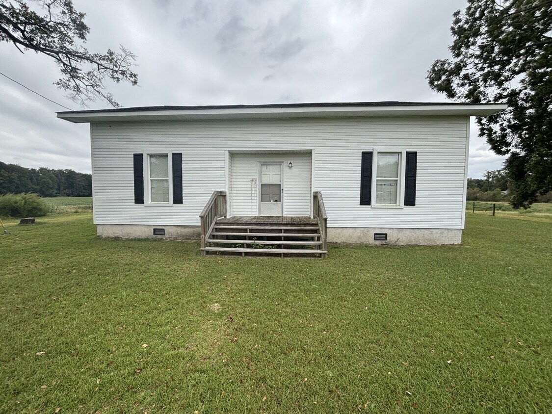 Primary Photo - 9093 Harper House Rd