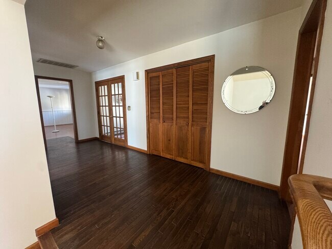 Foto del edificio - 651 Aldrich Rd