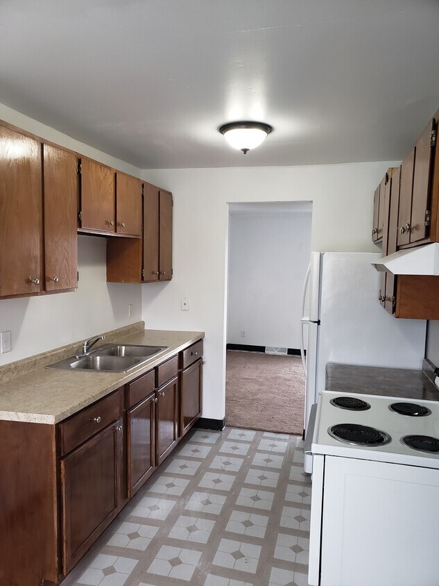 Kitchen - 250 Ave M Ave W