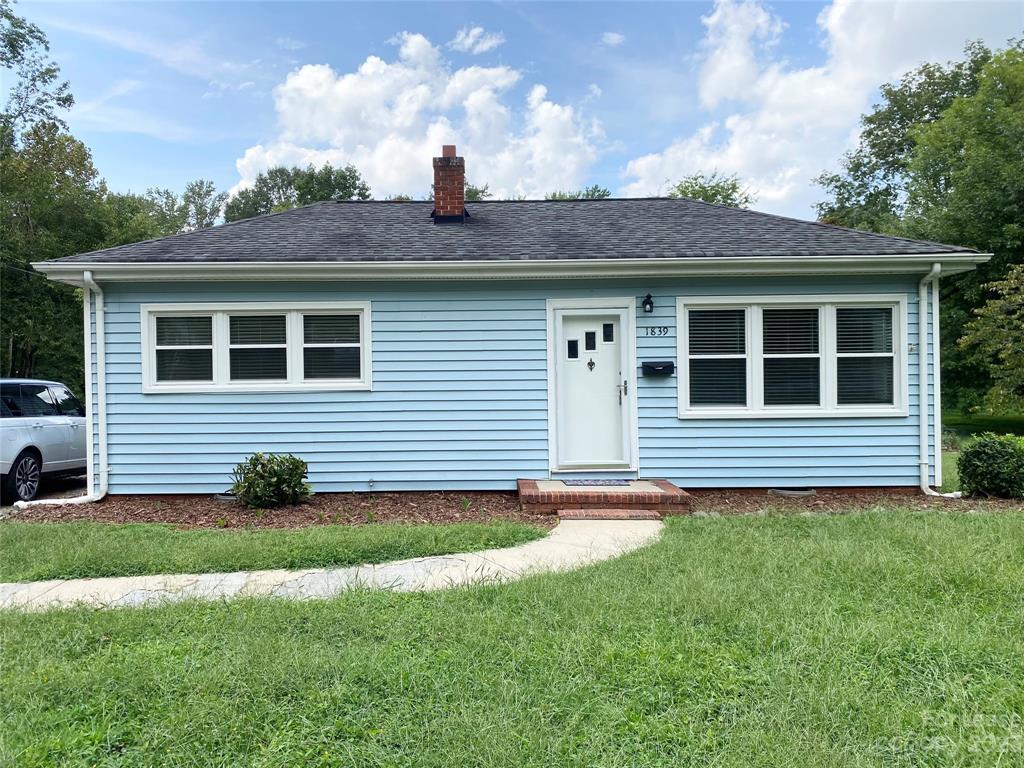 Primary Photo - 1839 Arnold Dr