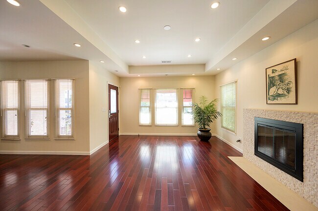 Foto del edificio - 1519 Glenwood Rd