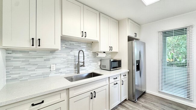 Building Photo - 98-801 B Noelani St Apt 83