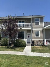 Building Photo - 1771 E Skyline Dr