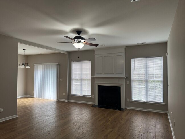 sala de estar - 8321 Deckbar Pl