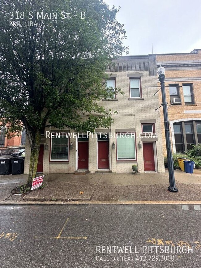 Building Photo - 2 Bedroom Apartment in West End Village