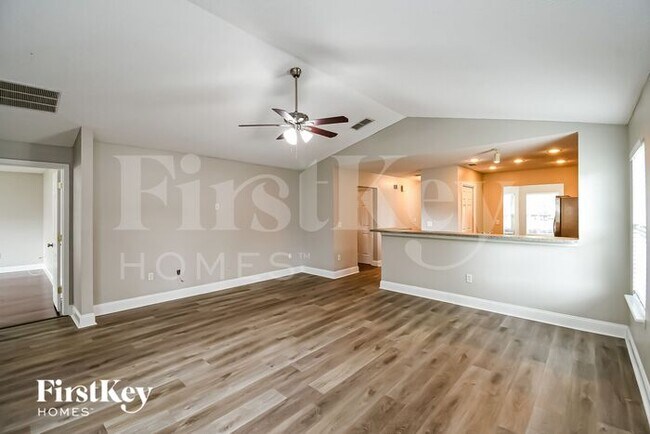 Foto del edificio - 8006 Welbeck Ln