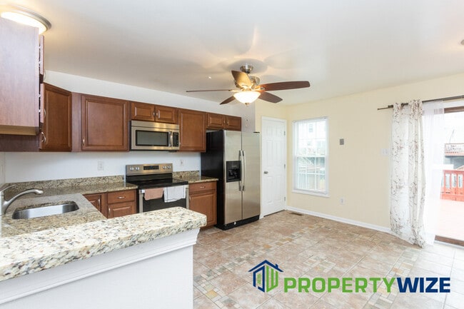 Building Photo - 10 Blackfoot Ct