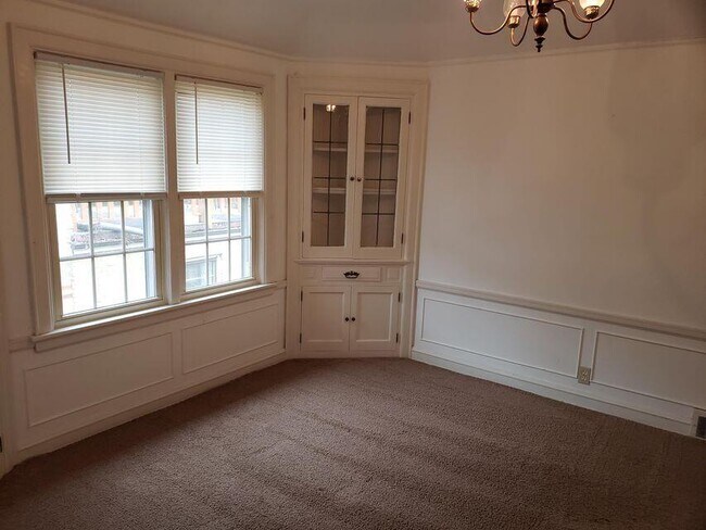 Building Photo - 4451 N Marlborough Dr