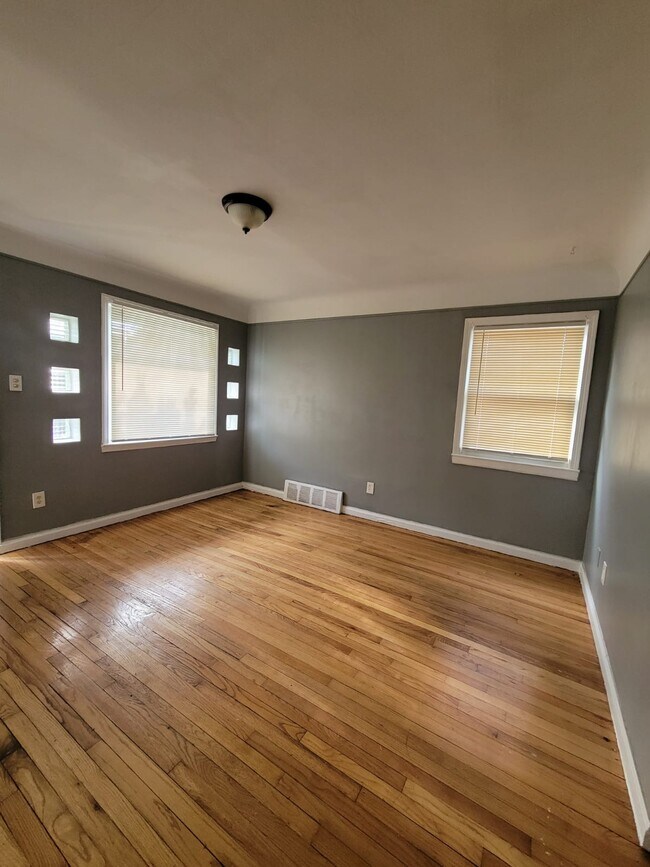Building Photo - 7710 Braile St